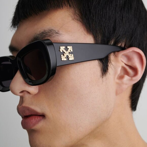 BRAND NEW Off-White CARRARA 007 Black Dark Grey Unisex Rectangular Sunglasses - Picture 10 of 11